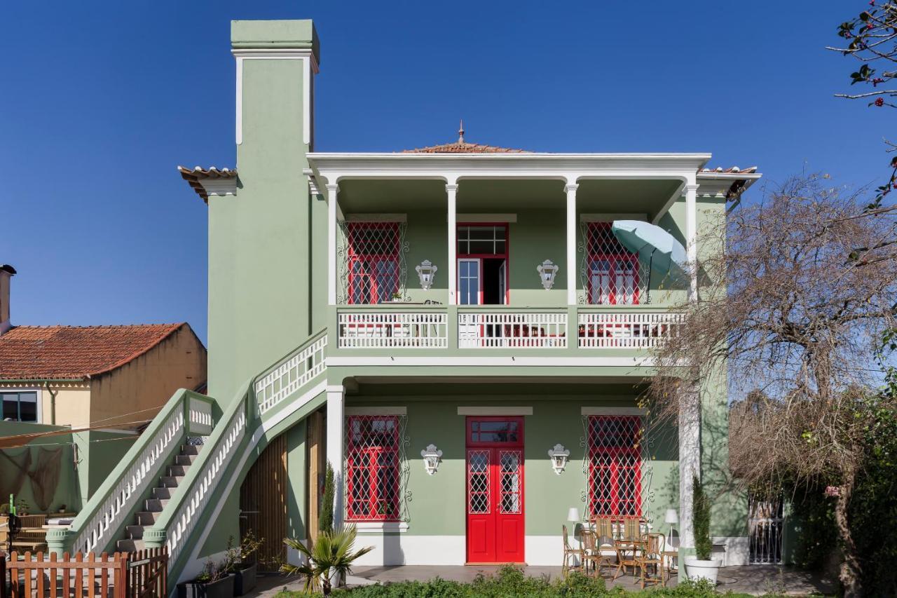 Vintage Balcony Guesthouse Ovar Exterior photo