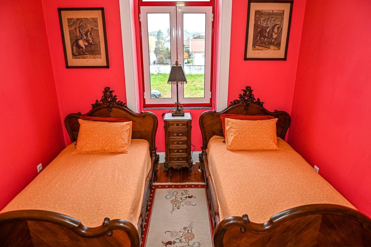 Vintage Balcony Guesthouse Ovar Exterior photo